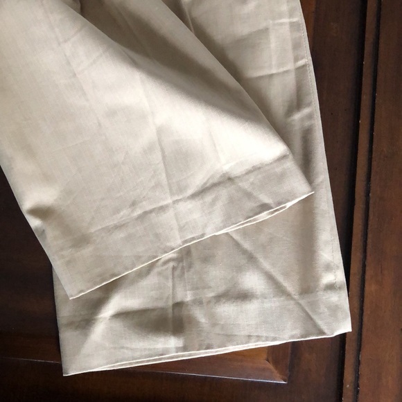 Women’s size 6R gap stretch tan slacks - Picture 7 of 13